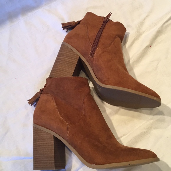 Universal Thread Shoes - Universal Threads Ankle Boots